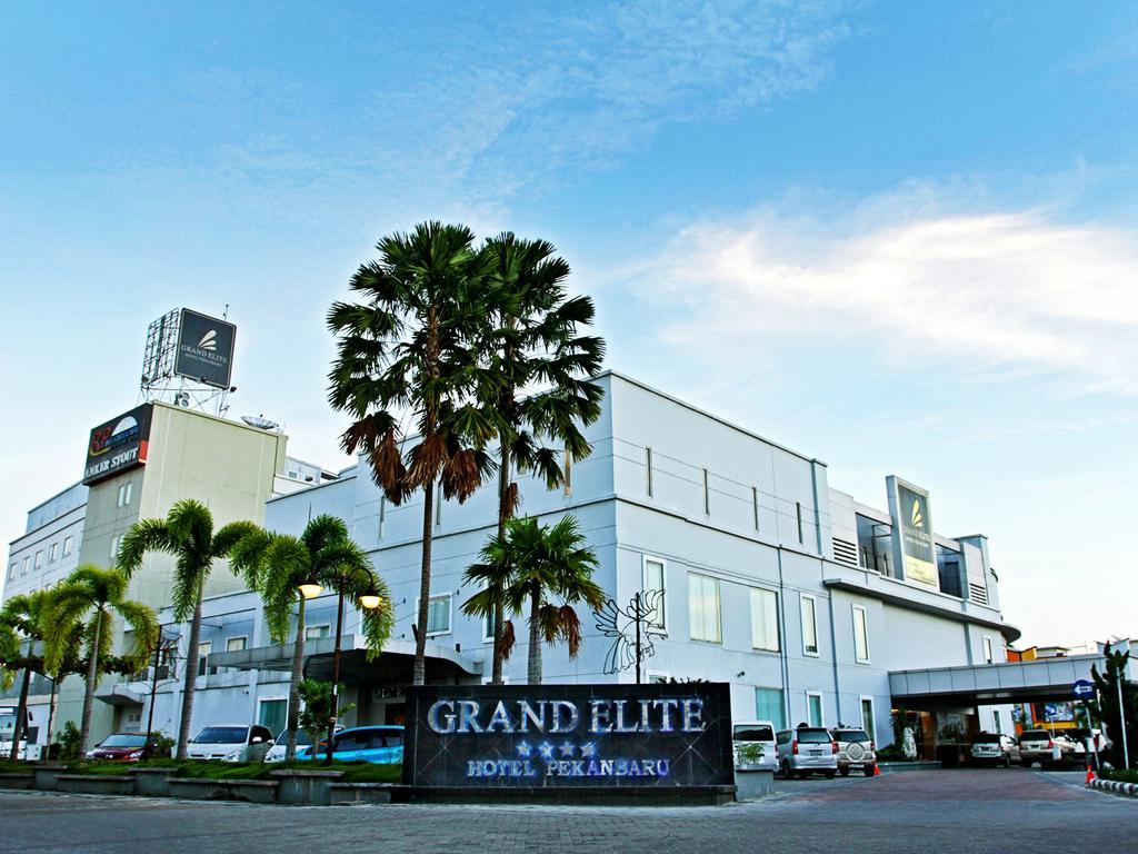 Grand Elite Hotel Pekanbaru Exteriér fotografie